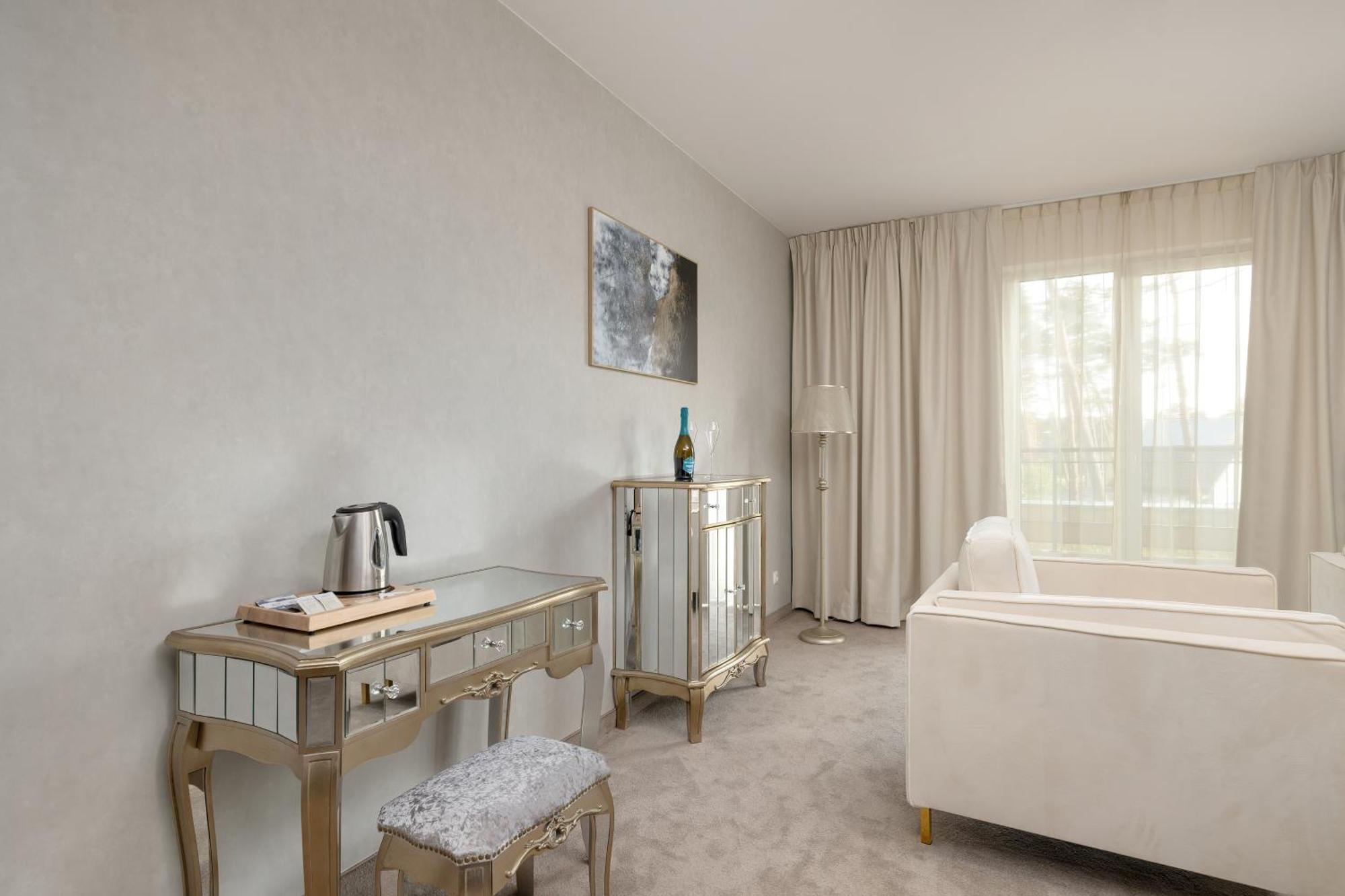 Juvena Hotel Wellness & Spa Adults Only Miedzywodzie Ngoại thất bức ảnh